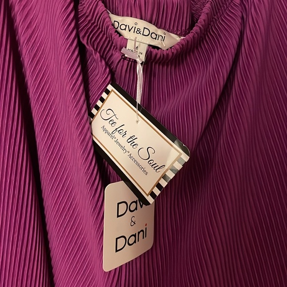 Magenta two piece women’s set - Picture 6 of 6